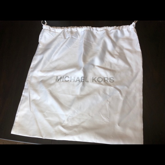 Michael Kors Brown Purse with Gold details - Picture 8 of 8